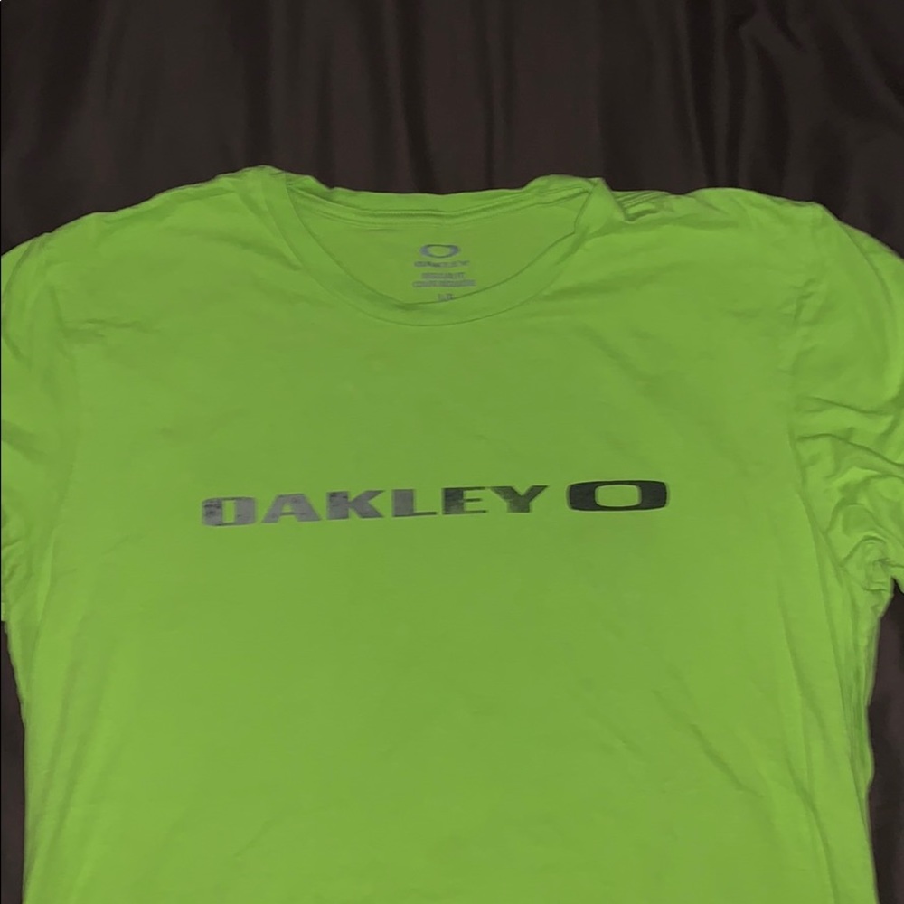 Oakley Tee